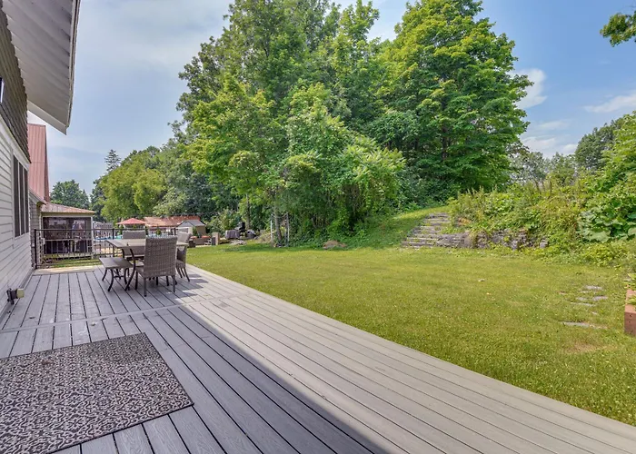 Charming Ticonderoga Home - Walk To Downtown!