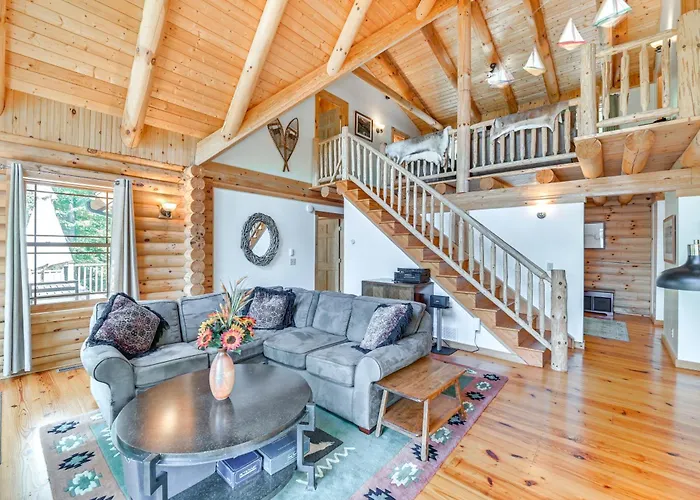 Lakefront Corinth Log Home: Private Dock, Fire Pit