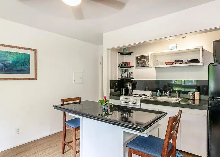 Charming Beach Apartment Your Hawaiian Getaway