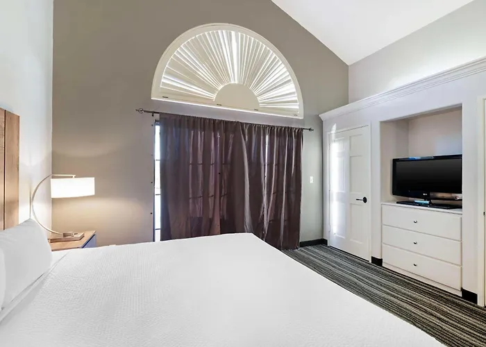 Best Western Posada Royale Hotel & Suites