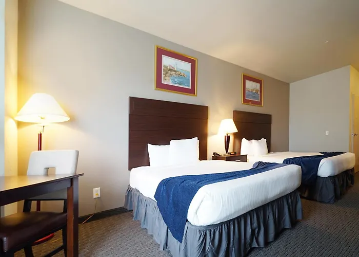 Bayvue Hotel, Resort & Suites