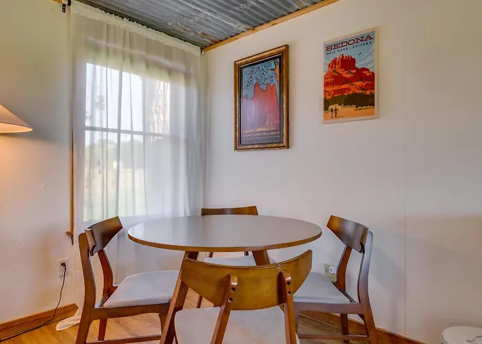 Delightful Carmine Studio On Farm Near Round Top!