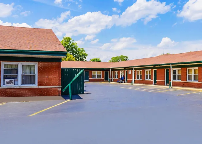 Manor Motel By Oyo Near Oak Brook Chicago Westchester