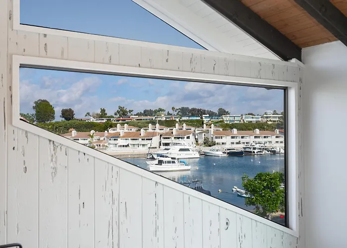 1011 N Bayfront A & B
