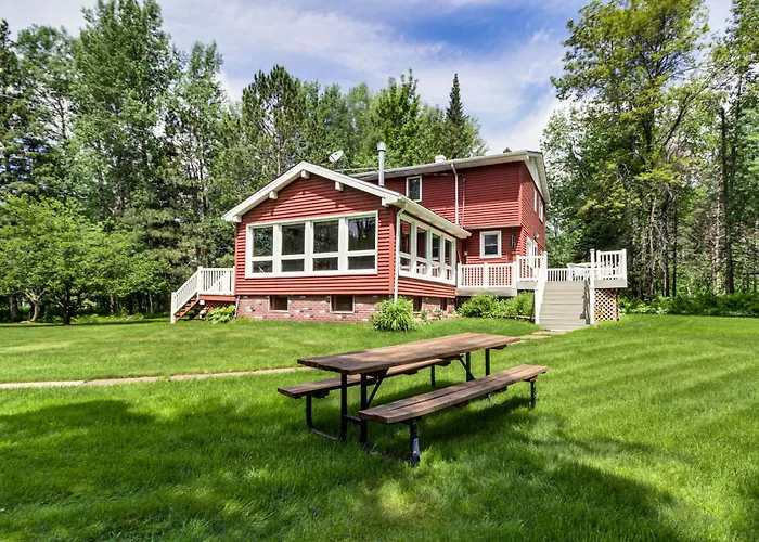 Duluth Lake House - Walk To Beach & Boat Ramp!