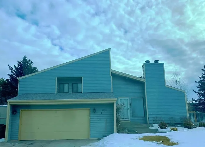 Unique Home Near Temple And Parks Great For Families