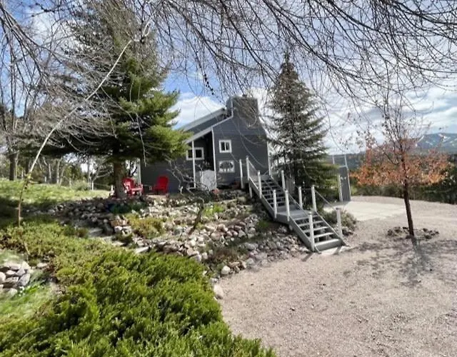 Mountain Home Getaway-Great Views & Exercise Room