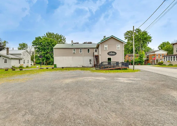 Seneca Falls Apartment ~ 3 Mi To Cayuga State Park