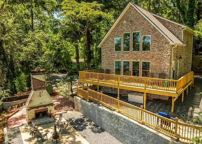 Brand-New Perry House W/ Kayaks & Lake Access