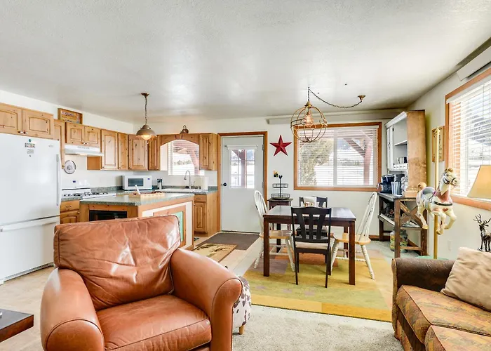 Thayne Retreat W/ Mountain Views - Near Trails!