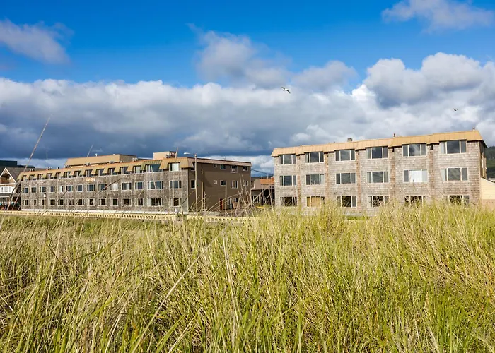 Ebb Tide Oceanfront Inn