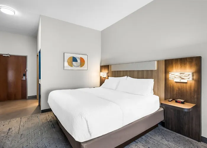 Holiday Inn Express & Suites Van Wert By Ihg