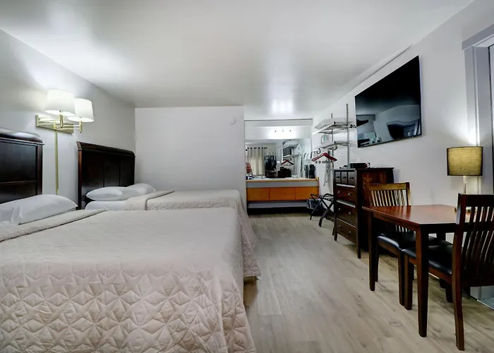 Canaan Motel