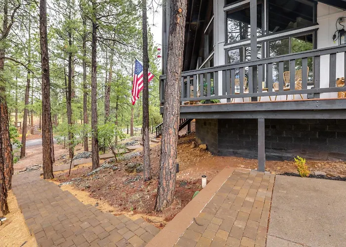 Wraparound Deck & Poker Room: Cabin In Munds Park