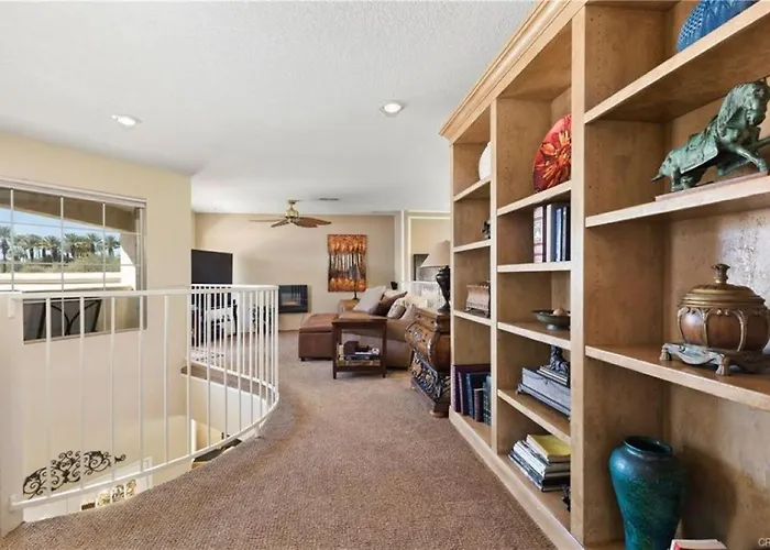 Muirfield House In Desert Falls Cc