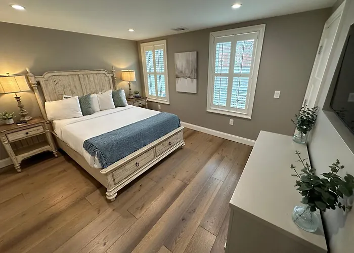 Beautifully Renovated 2 Bed 2 Bath Private Home