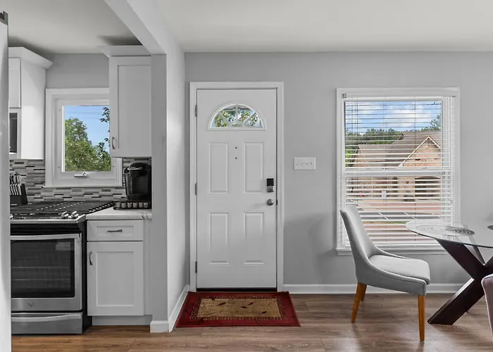 Charming Duplex On Main