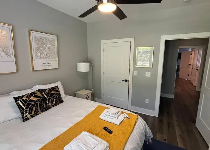 Gated Hideaway In Greenville