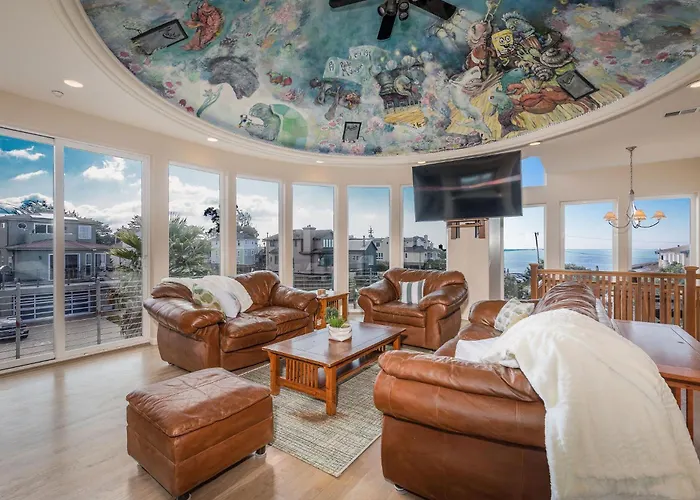 Steps To Beach And Amazing Ocean Views - Miramar Home