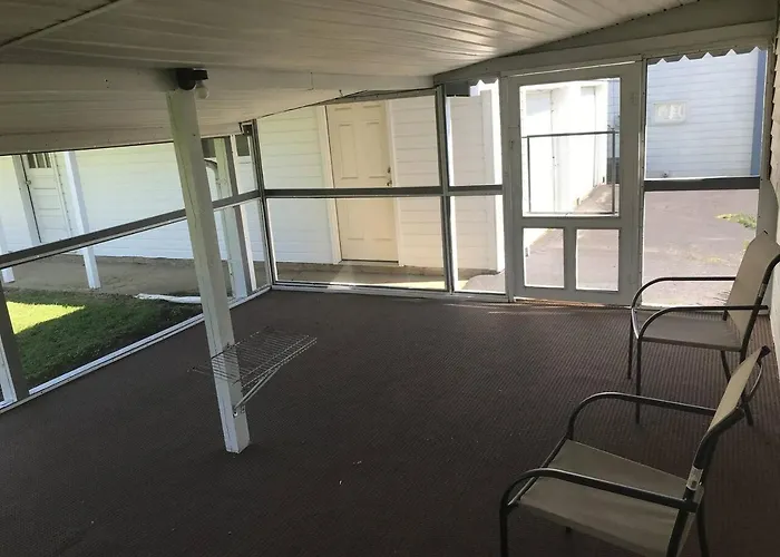 3Br 1Ba North End Walk To The Hospital