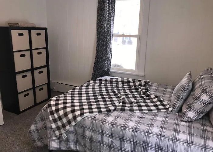 3Br 1Ba North End Walk To The Hospital