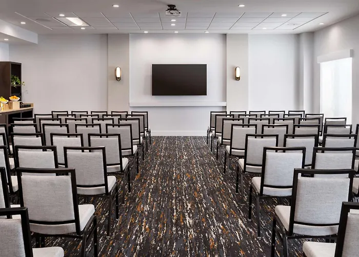 Hyatt Place At Anaheim Resort / Convention Center