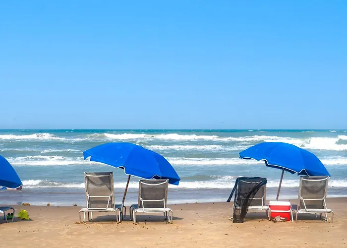 Kingfishers Retreat Serene 1Br Escape With Balcony 207