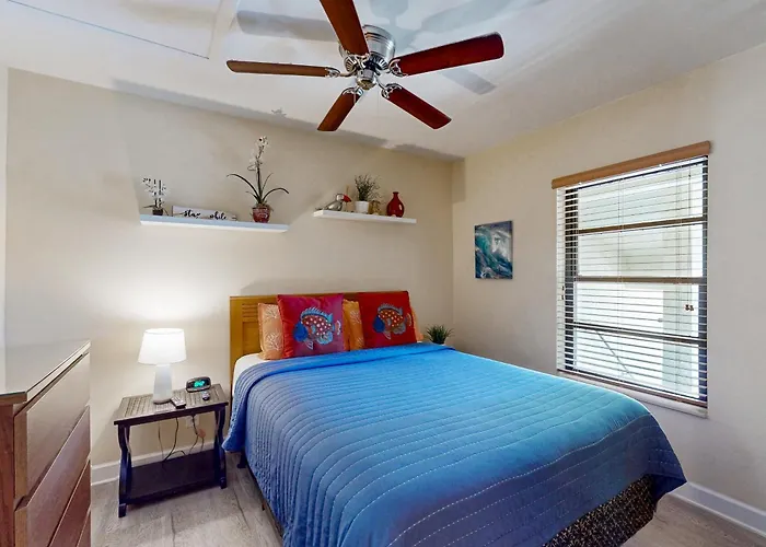 Holiday Island 44D