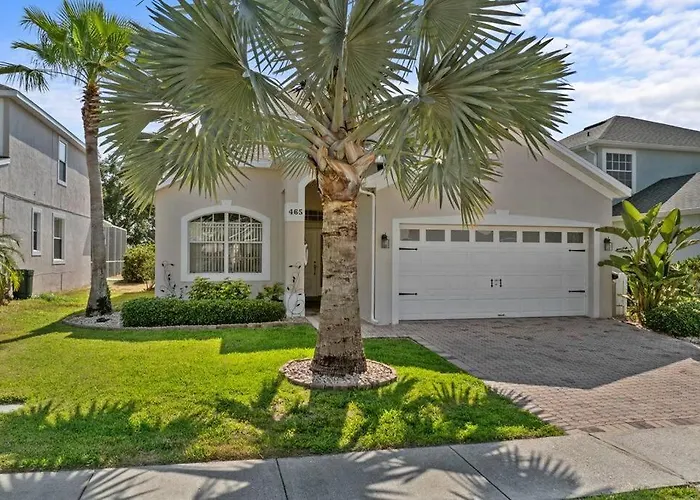 Mediterranean Garden Oasis