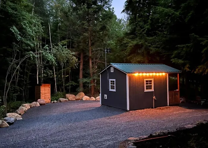 Harrisville Love Shack