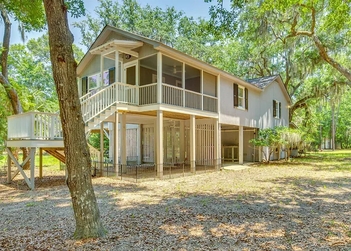 Near Edisto Beach State Park: Home W/ Lanais!