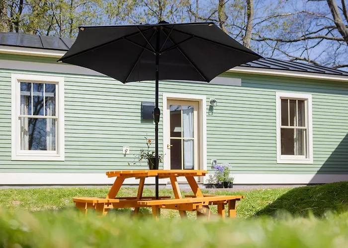 Queen City Bungalow & Cottages