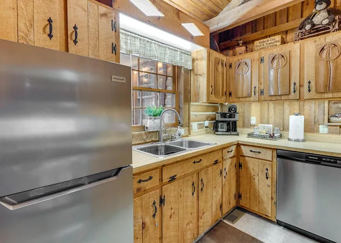 Murphy Cabin W/ Views < 1 Mi To Hiwassee Lake!