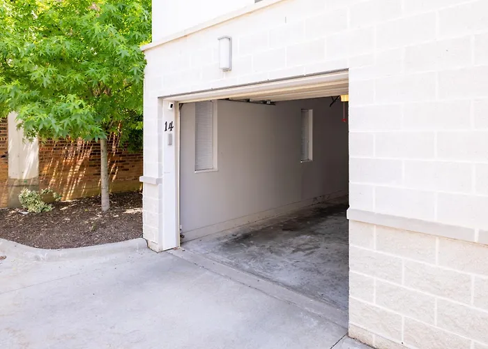 Luxury Downtown Townhome Unit 14