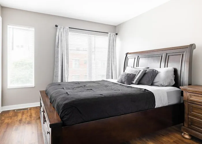 Luxury Downtown Townhome Unit 7