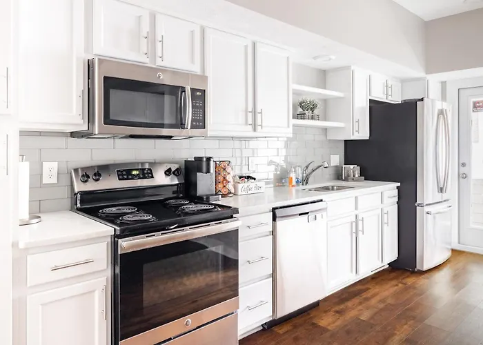 Luxury Downtown Townhome Unit 5