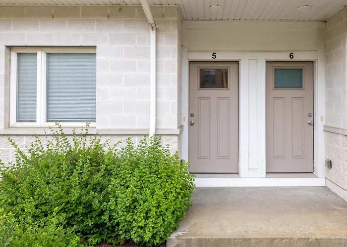Luxury Downtown Townhome Unit 5