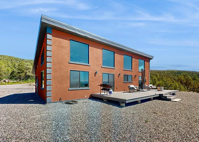 Modern, 35-Acre Mtn Escape In Cedaredge!