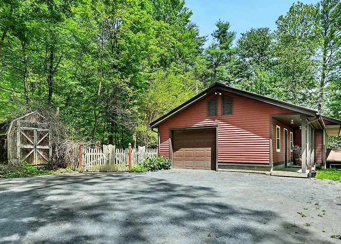 Saratoga Guest House