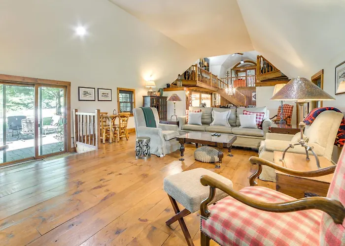 9 Mi To Boyne Resort! Farmhouse Near Town & Lake