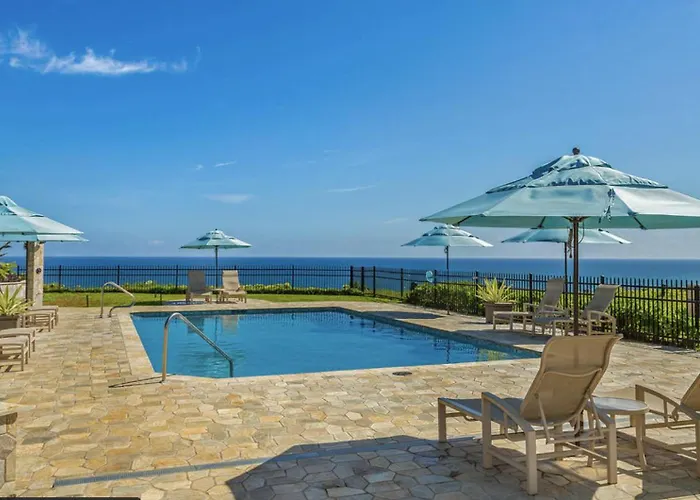 Puu Poa Ocean Bluff Condo, Incredible Views, Walk To Beaches, Pool & Tennis
