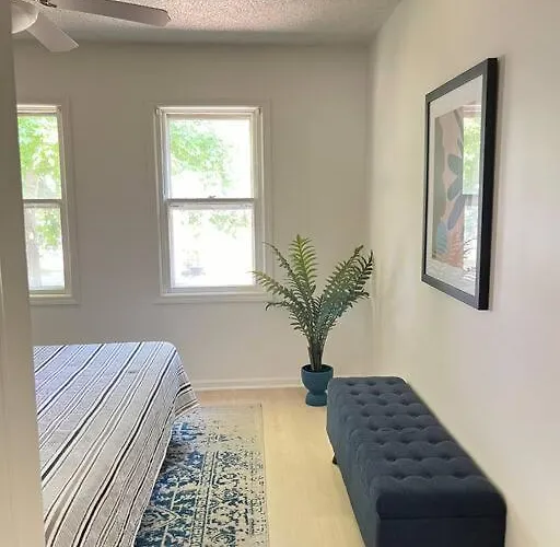 Saugatuck - 1 Bedroom - Sleeps 4