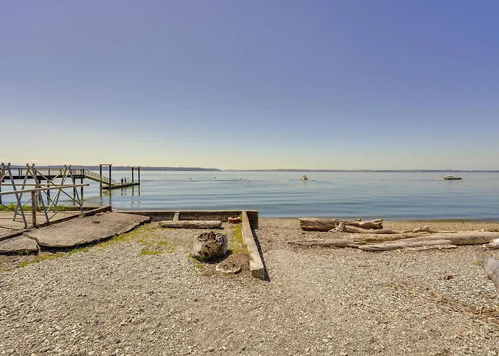 Sunset + Ocean Views: Serene Camano Escape