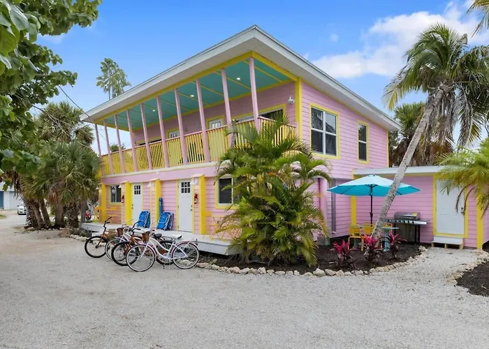 The Seagull Residence At The Sandpiper Inn Bikes Beachgear