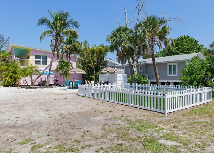 The Seagull Residence At The Sandpiper Inn Bikes Beachgear