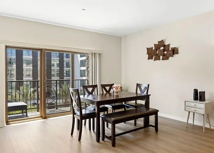 Charming 2Br2Ba Home Near Downtown La And Walkable Amenities