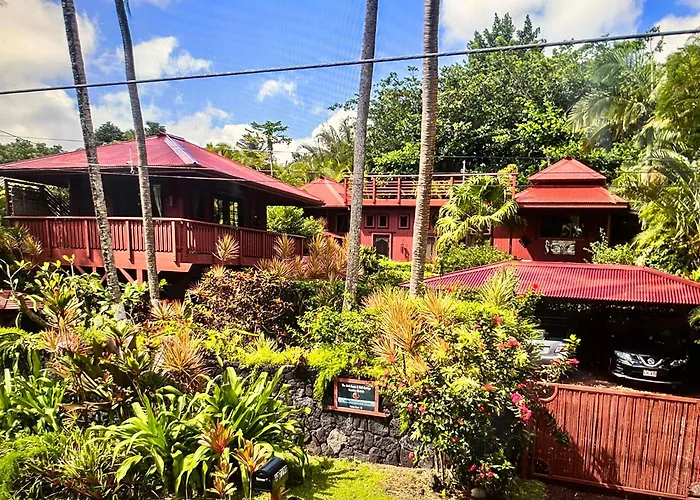 The Bali House And Cottage At Kehena Beach Hawaii