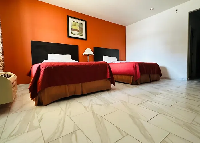 Lux Inn And Suites