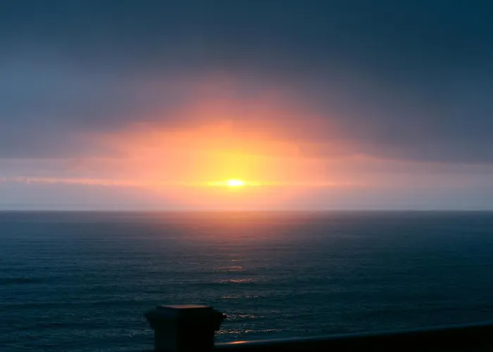 Amazing Oceanview 2 Bedroom Oceanfront! By Oceanviewhottubs Shelter Cove, Ca Tesla Ev Station