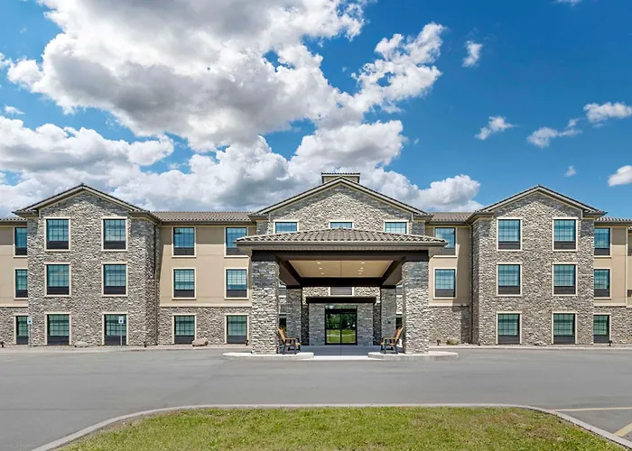 Comfort Inn & Suites Medina Ny Near Erie Canal